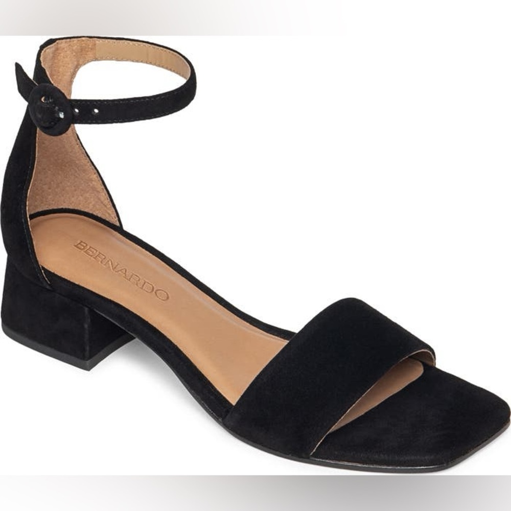 Bernardo Footware Jalena Ankle Strap Sandal